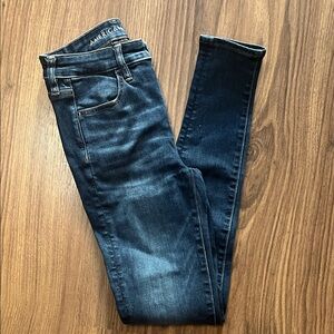 American Eagle Outfitters Women's Dark Blue Skinny Jeans